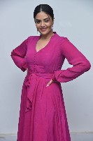 Sri Mukhi Pics